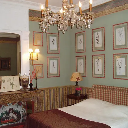 Chateau De Cristin Du Xviii, Authentique Et Familial - Rossiconciergerie * Junas